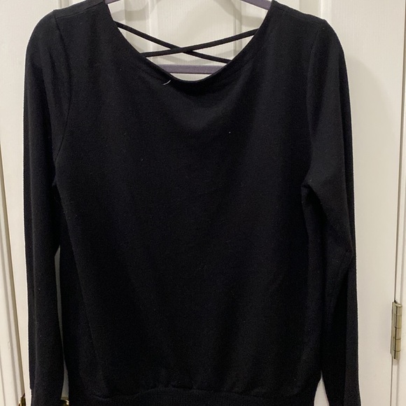 Forever, 21 black sweater longsleeved decorative bag, black size medium - Picture 2 of 2